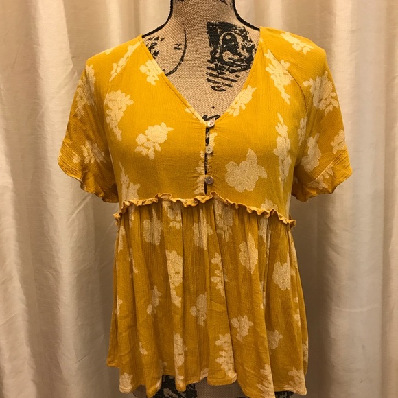 Blue Rain Tops - Blue Rain small yellow top with flowers & buttons